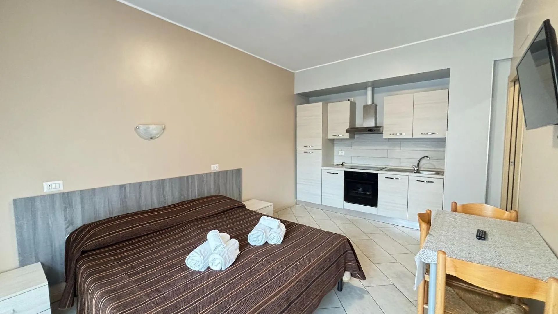 Apartments Borsa Монца