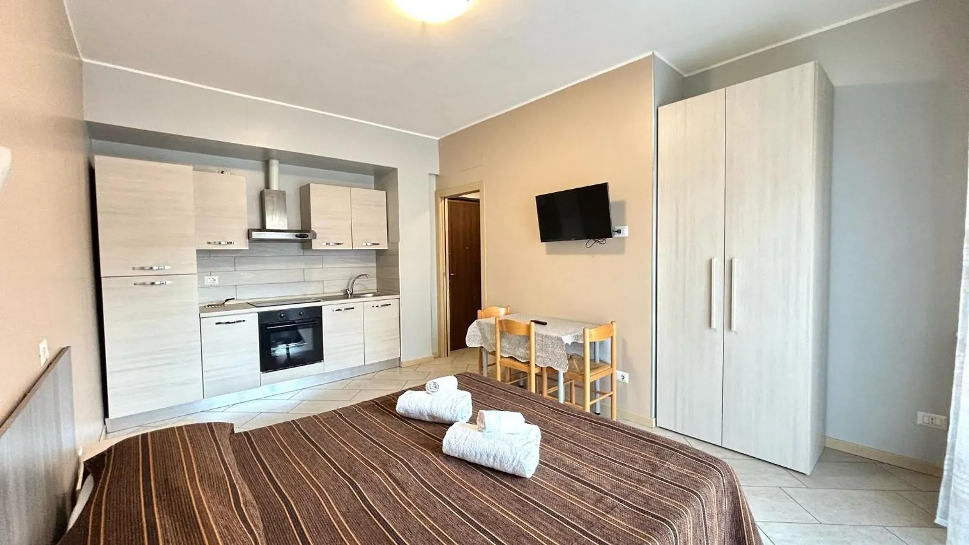 Apartments Borsa Монца