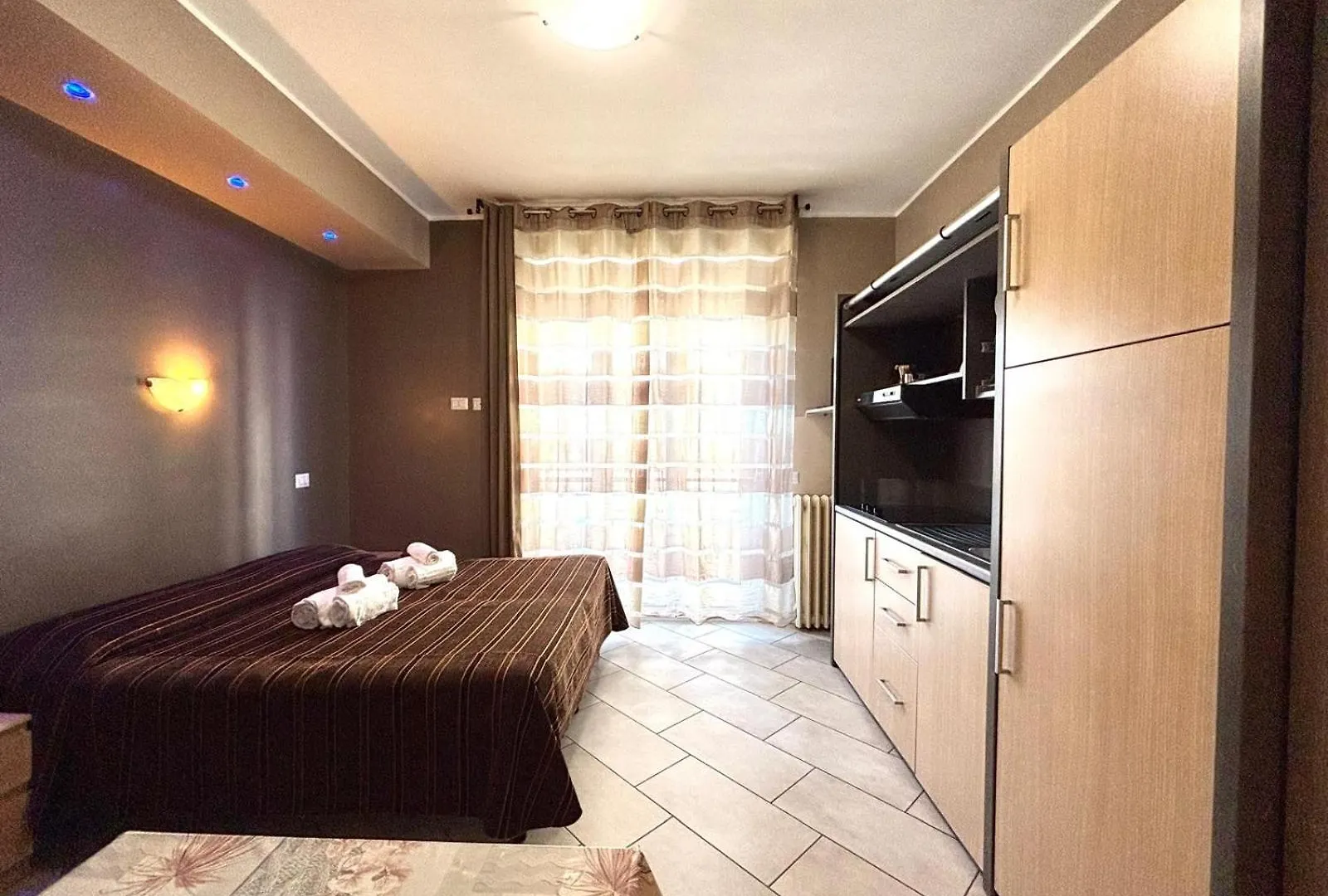 Apartments Borsa Монца Италия