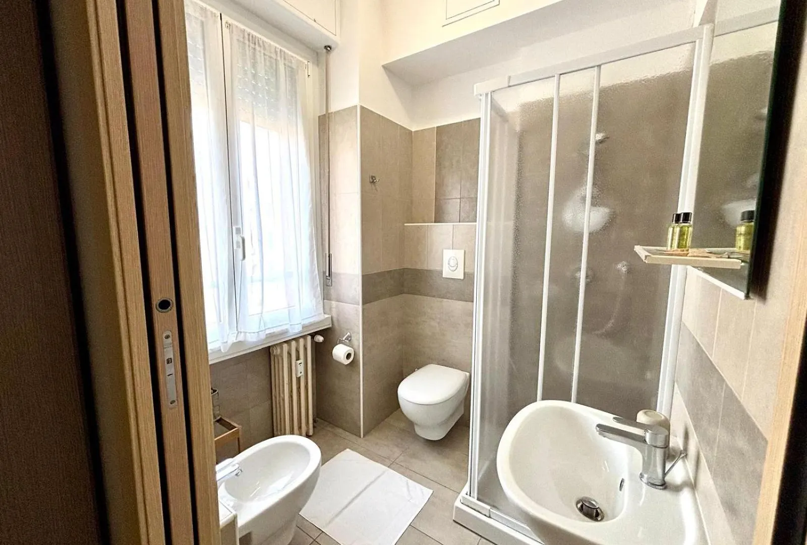 Apartments Borsa Монца 0*,  Италия